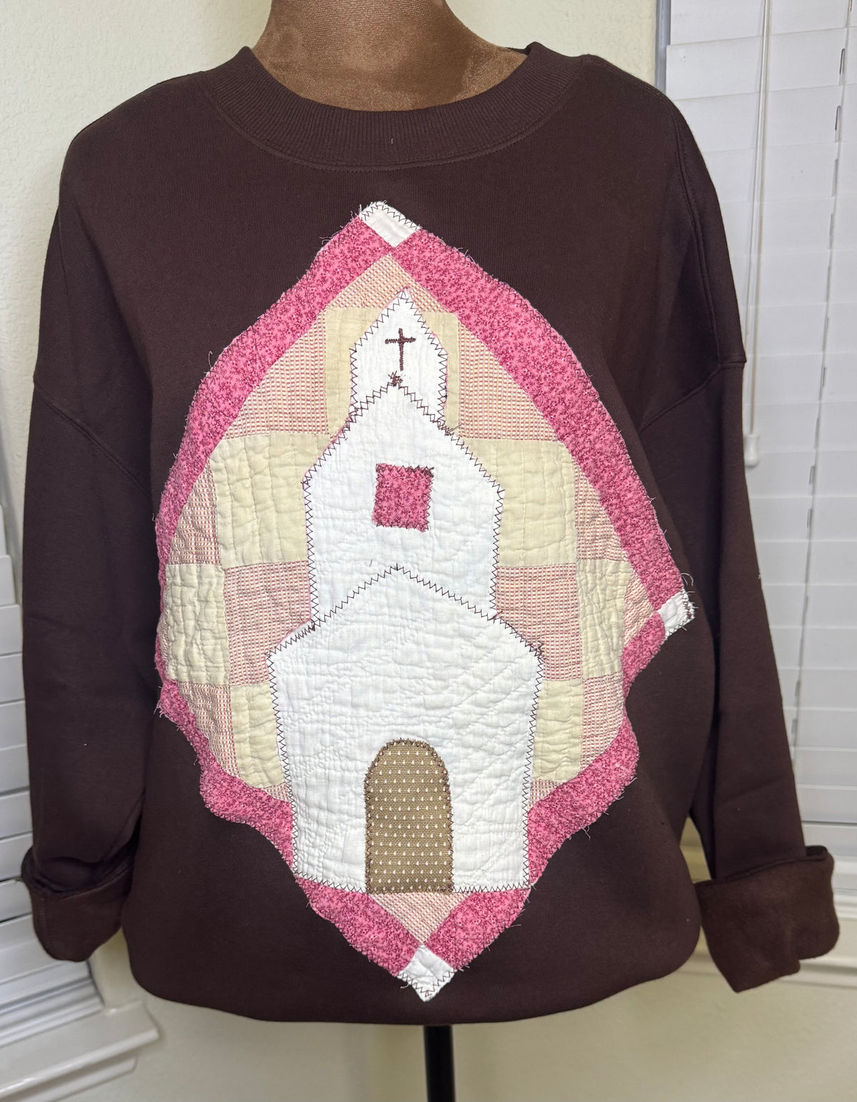 Brown Sweatshirt with Quilted Church Appliqué. Size L