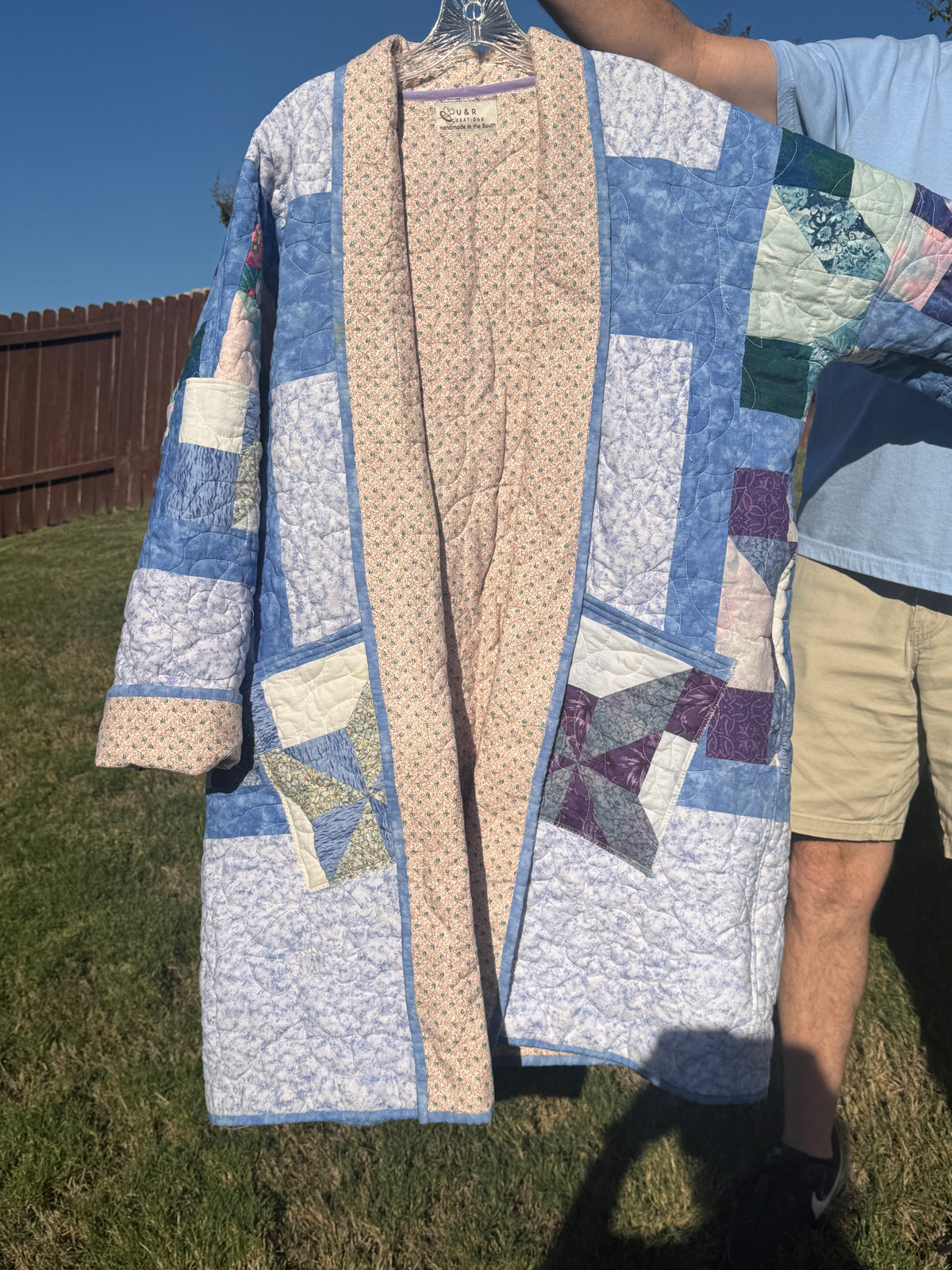 Blue Pinwheel Quilted Jacket. 3/4 length. Size L/XL (Fits S-XL)