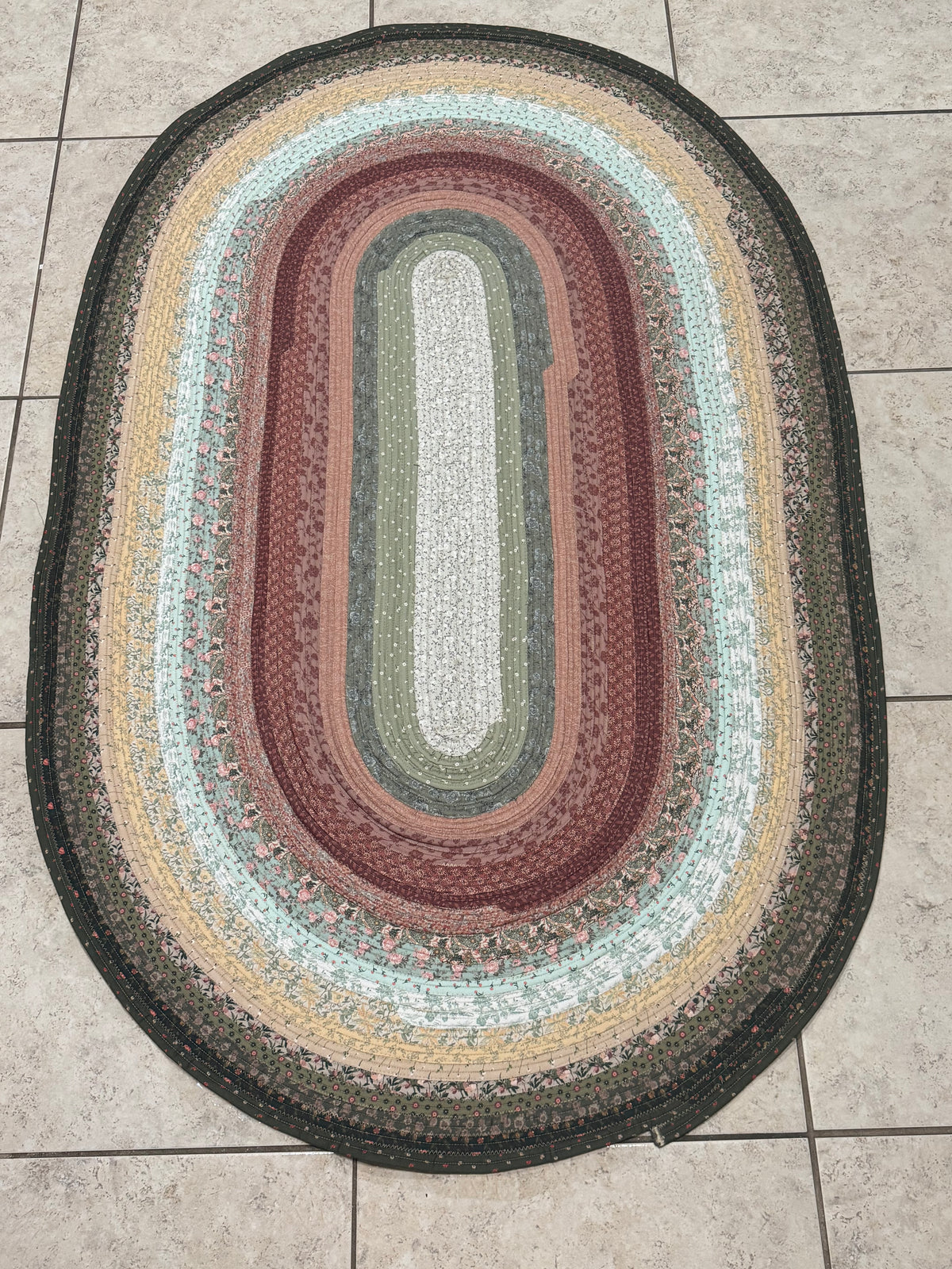 Cottage Breeze Large Jelly Roll Rug.