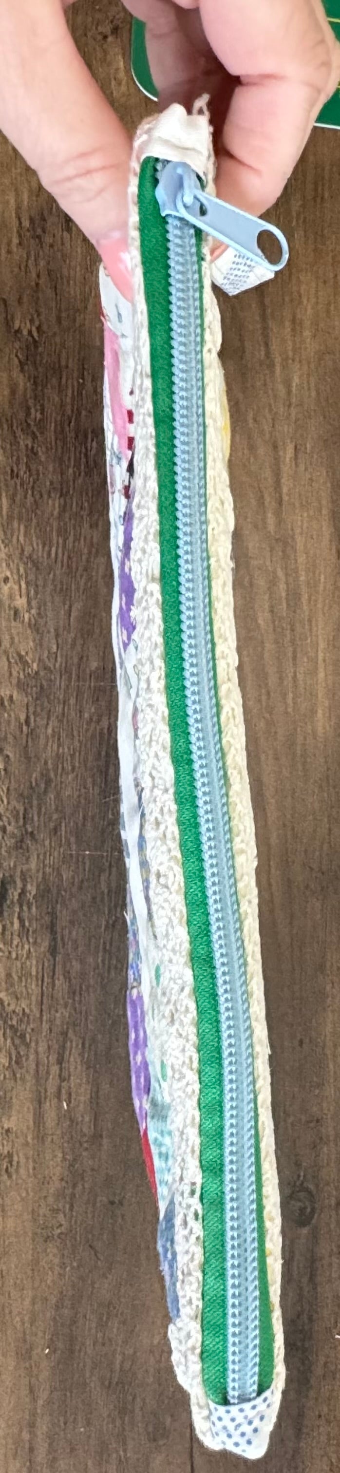 Double Wedding Circle Quilted Wristlet/Makeup Bag. 11"w x 7.5" t