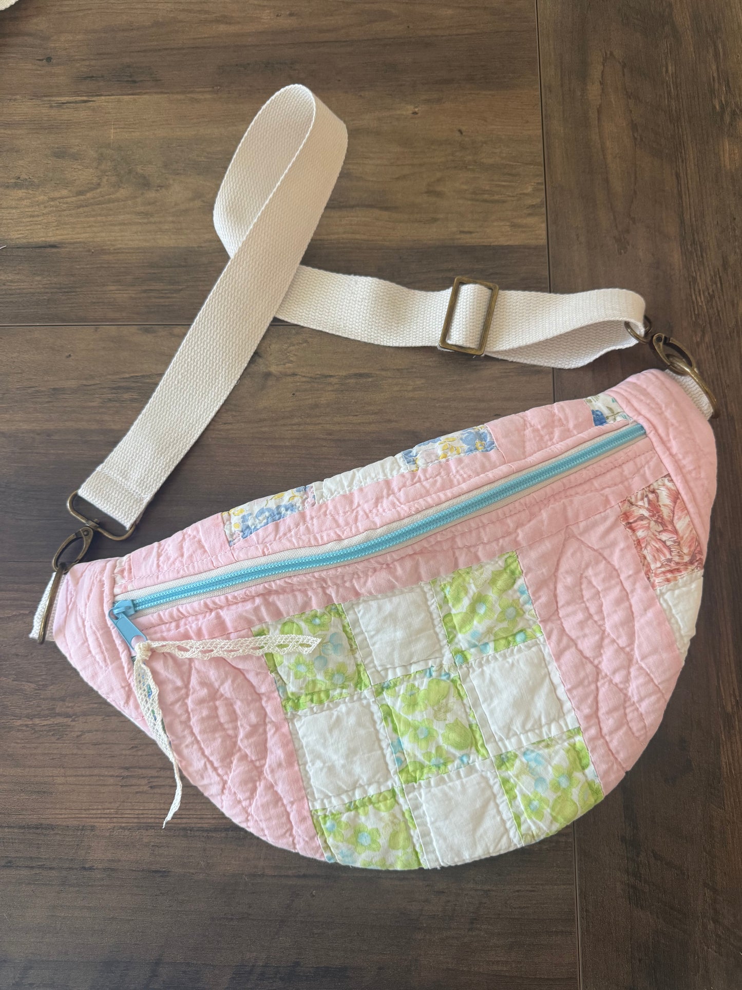 Pink Checkered Vintage Quilted Large Bumbag.