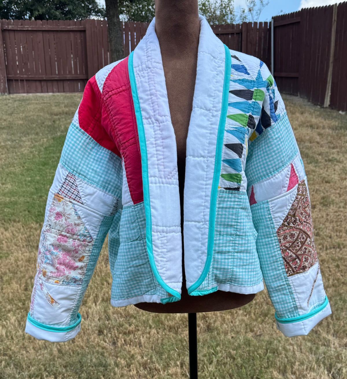 Turquoise Leaf Vintage Quilted Jacket.Semi-Cropped Length. Size M/L