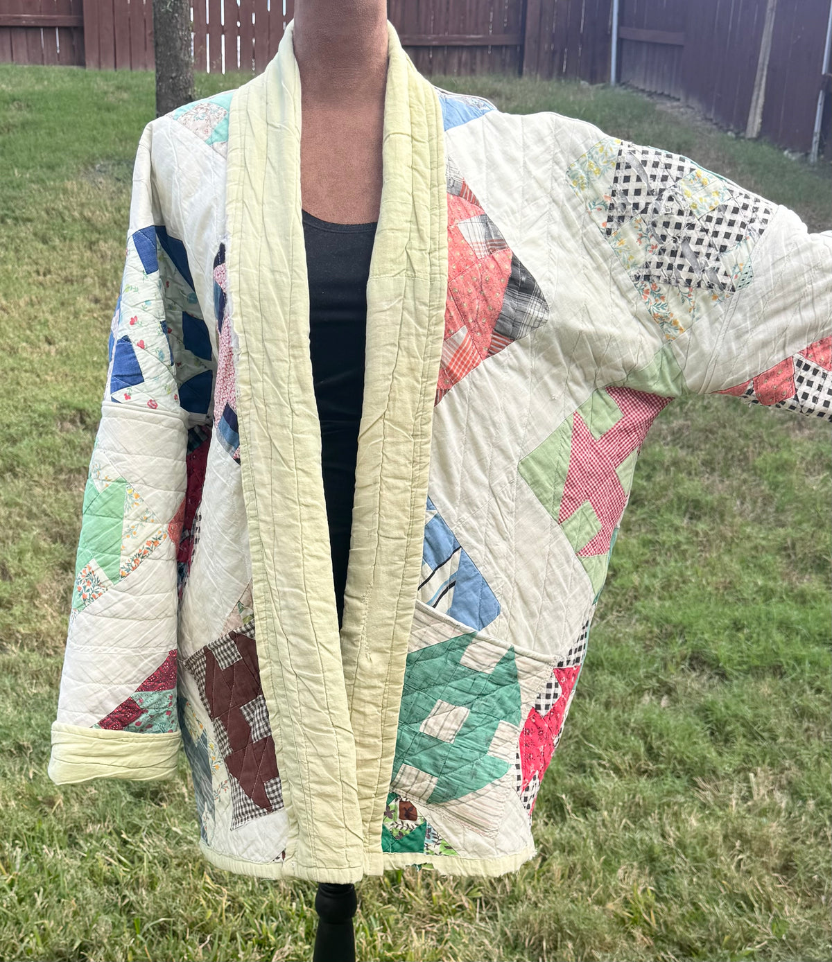 Vtg Diamond Patchwork quilted jacket. Mid Length with pockets. Size L/XL